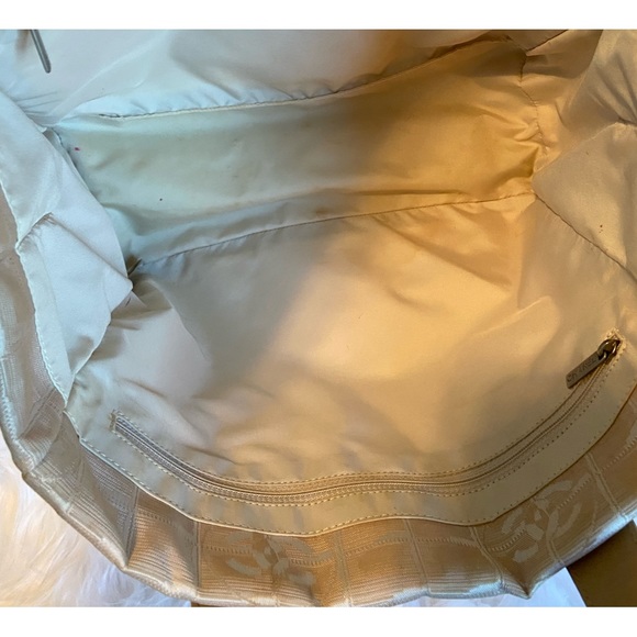 Chanel Taupe Travel Ligne Nylon/Leather Tote - Picture 16 of 16